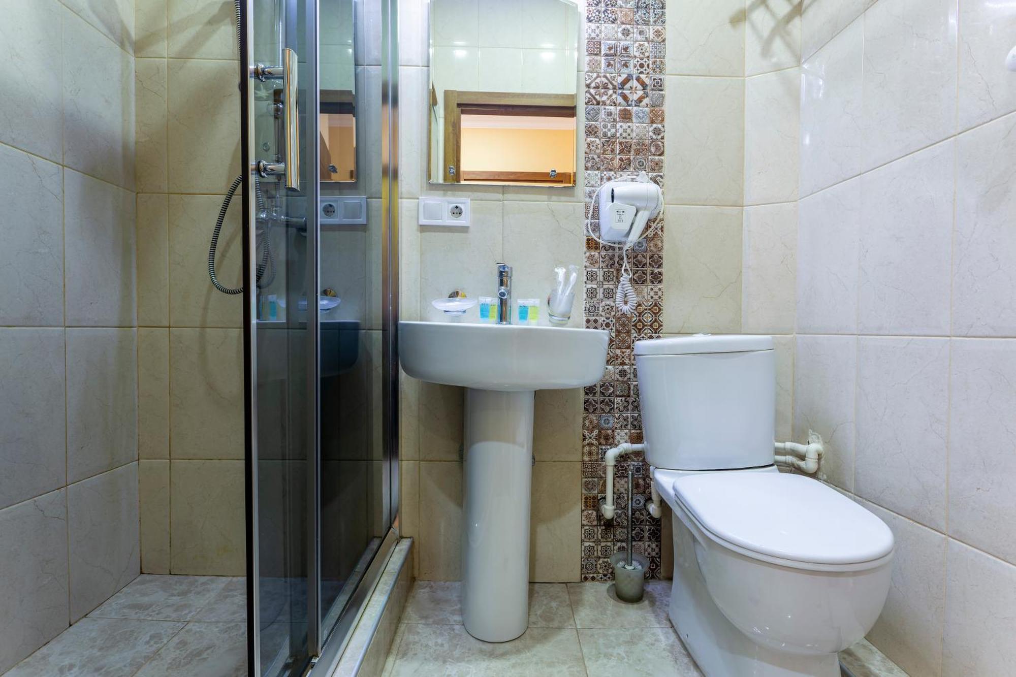 Hotel Middleton Тбілісі Екстер'єр фото