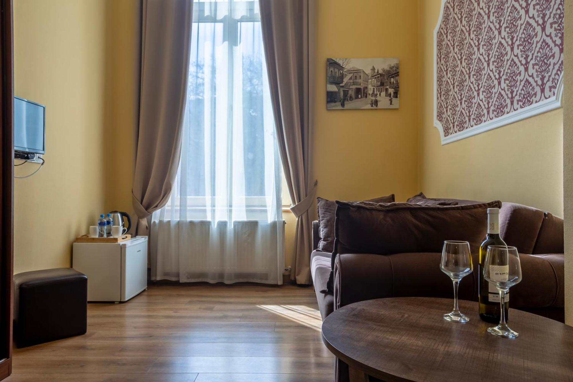 Hotel Middleton Тбілісі Екстер'єр фото