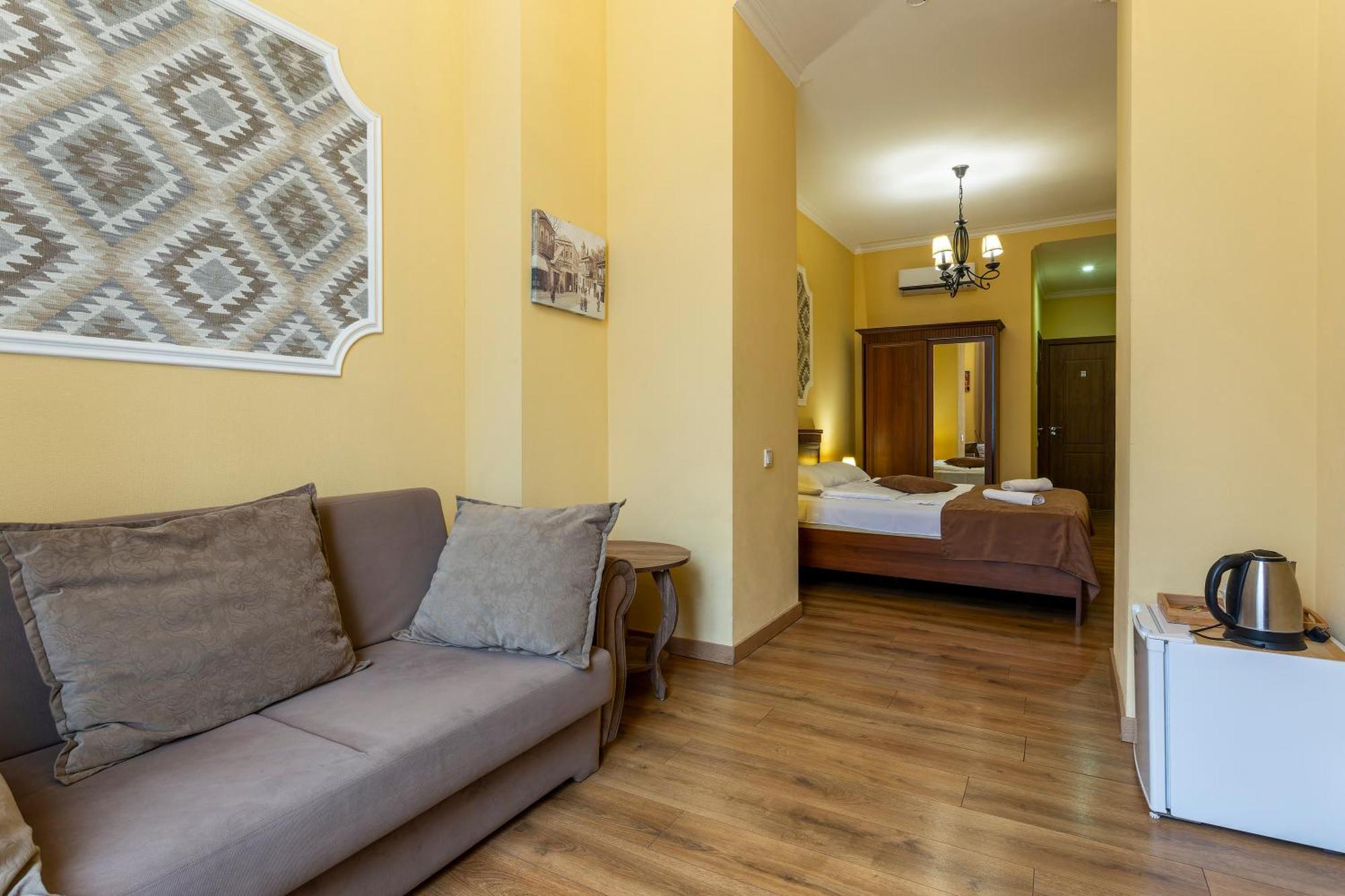 Hotel Middleton Тбілісі Екстер'єр фото