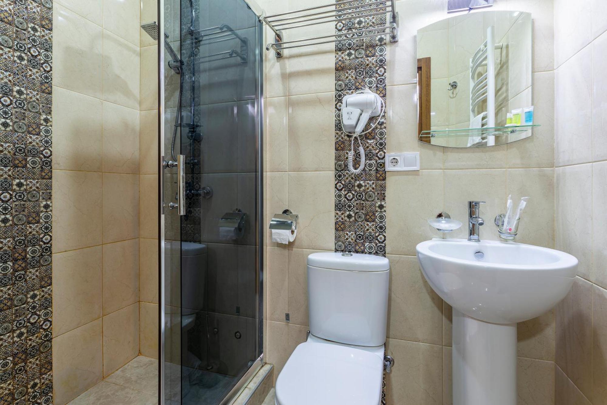 Hotel Middleton Тбілісі Екстер'єр фото