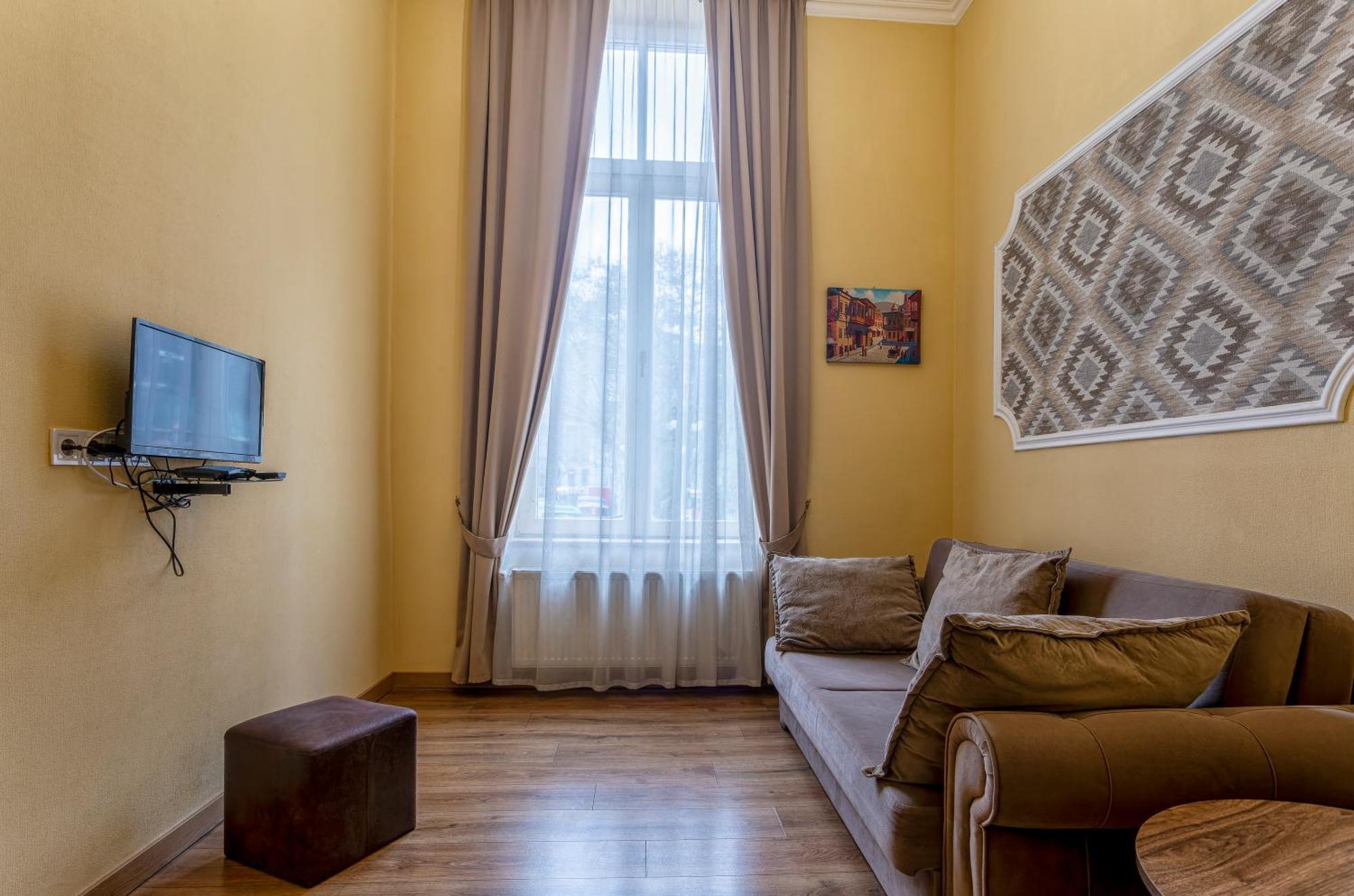 Hotel Middleton Тбілісі Екстер'єр фото